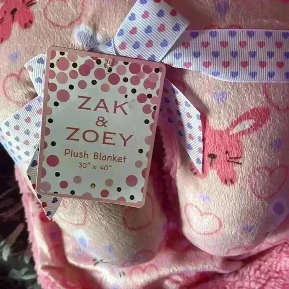 Sam & Zoey Plush Blanket - Picture 3 of 4